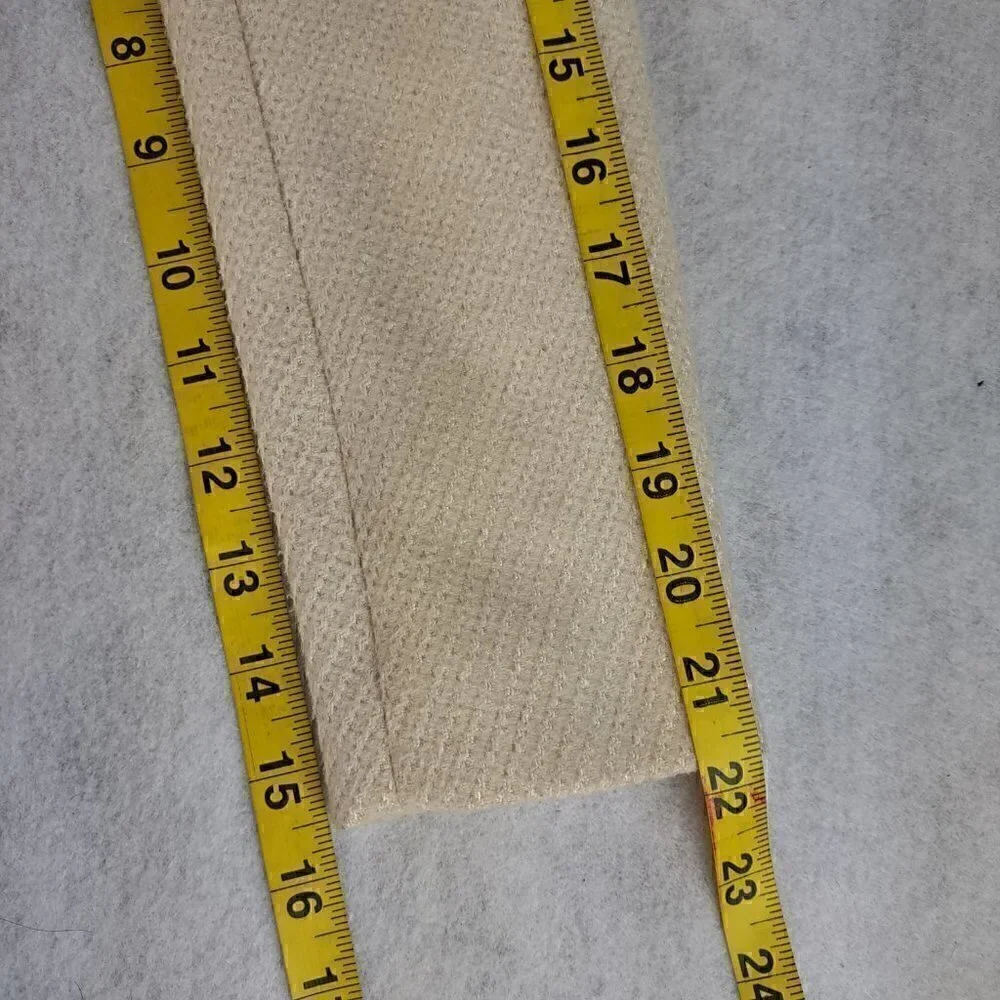 BCBGMaxAzria 100% Wool Cream One Button Blazer With Faux Pockets. Size 2 - Picture 10 of 12